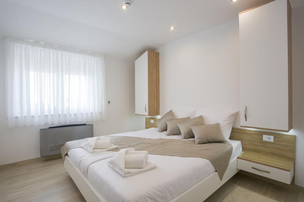 Aparthotel Adrion Pula